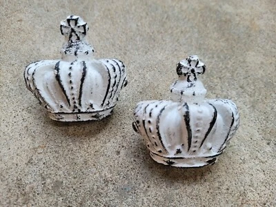 Set of 2 Crown Candle Pins for Pillar Candles shabby Chic, Handmade, Cross White - Image 1 of 4