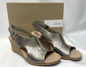 New ~ Clarks Lafley Rosen Pewter Metallic Leather Wedge Sandals Size 9.5 9 1/2 M