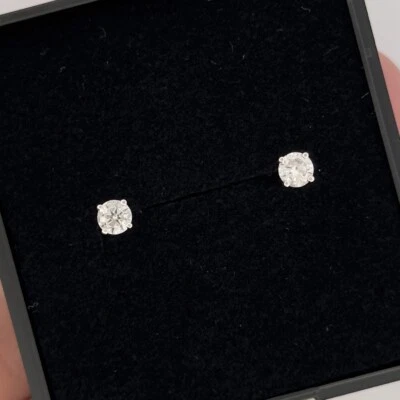 18ct Yellow Gold 0.33ct Diamond Stud Earrings Hallmarked - Image 1 of 4