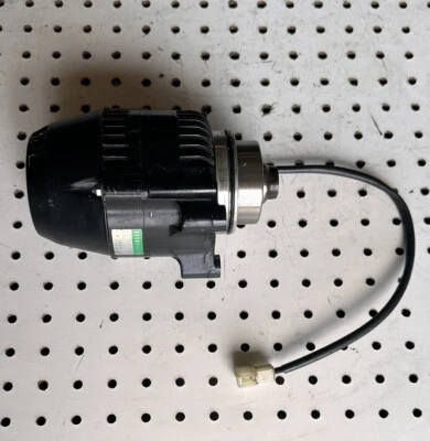 Alternador Triumph Trophy 900 1996 Denso 21001-1150 101211-1631 Foto 1 de 4