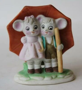Mouse Mice Figurine Umbrella Lefton Ceramic Porcelain Hand Painted Taiwan Label - Picture 1 of 1