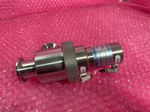 Diavac Limited LCAV-25HKT Pneumatic Angle Valve - Picture 1 of 12
