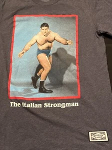 OFFICIAL BRUNO SAMMARTINO The Italian Strongman Marquee Classics M TShirt WWE - Picture 1 of 20