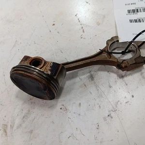 Toyota Prius C Single Piston With Connecting Rod   2017 2016 2015 2014 2013 - Picture 1 of 8