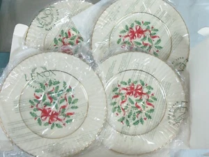 4 Lenox Rare Sculptured Holiday Berries Christmas Salad/Dessert Plates 8.5" - Picture 1 of 6
