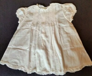 Vestido Infantil Vintage Querubines Blanco Batista Bordado Pintuck Hecho a Mano - Imagen 1 de 20