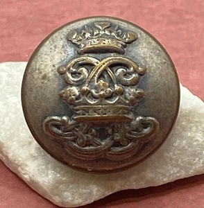 Vintage 7/8" Livery Button - Picture 1 of 4