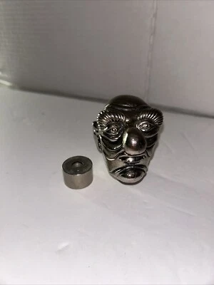 Cabeza de anciano con mango de caña de peltre vintage Foto 1 de 3