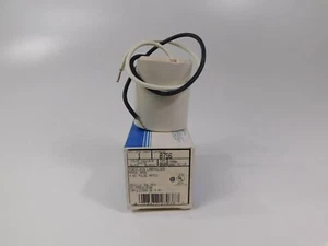 Leviton 8756-QC Mogul Porcellana HID Portalampada Presa Luce Collegamento Rapido Tabs - Foto 1 di 2