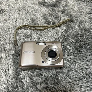 Fujifilm FinePix A100 Digital Camera 10MP Compact Silver No Customs Fees US - Picture 1 of 3