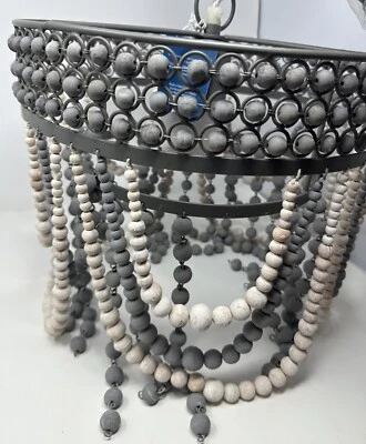 Pier 1 Imports Keslie Lámpara Colgante de Cuentas de Madera Lámpara de Techo Colgante Foto 1 de 4