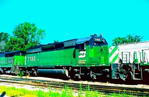 DIAPOSITIVA ORIGINAL KODACHROME BURLINGTON NORTH SD40-2 #7198 20/07/86 - Imagen 1 de 1