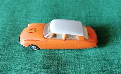D.S. 19 CITROEN - POLITOYS n.31 - Immagine 1 di 4