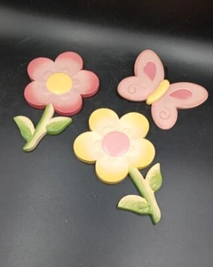 Flowers & Butterfly Wall Hangers Pastels Set of 3 Home Interior Kids Vintage - Picture 1 of 11