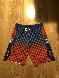 Pantalones cortos para hombre Forever Collectibles Chicago Cubs azul/rojo talla 34 nuevos con etiquetas - Imagen 1 de 6