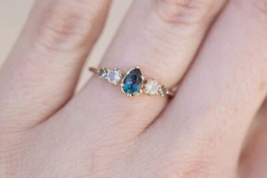 Alexandrite moonstone engagement ring, pear alexandrite, five stone cluster ring - Picture 1 of 5