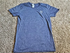 Mayo Clinic Minnesota Stitched Logo Navy Blue T-shirt EUC Size Small - Picture 1 of 5