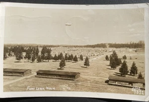 FORT LEWIS WASHINGTON dirigibile nel cielo 1946 dirigibile rppc zeppelin di Ellis - Foto 1 di 3
