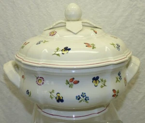Villeroy & Boch Petite Fleur Covered Vegetable Dish Soup Tureen w Lid Luxembourg - Picture 1 of 12