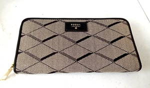 NEW Fossil Sydney Tab Clutch Wallet Gray NWT $65 - Picture 1 of 7