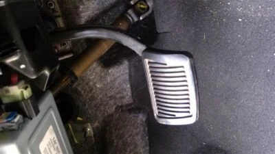 Freno de pedal KIA FORTE 2016 437432 Foto 1 de 4