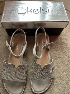 Silver Sparkling Sandals Size 5 - Picture 1 of 9