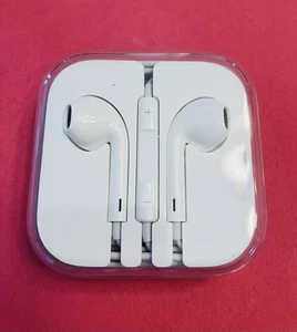 NEW Apple Earbuds Genuine 3.5mm Plug In Earphones Wired EarPods Earbuds & Case - Zdjęcie 1 z 4