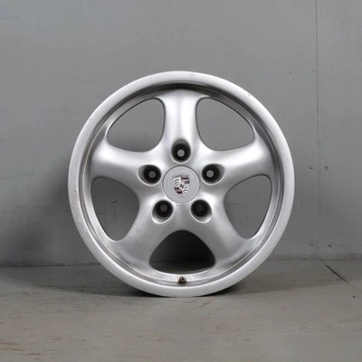 Llanta trasera Porsche 911 993 1995-1998 17 X 9 tazas 99336212800 OEM usada Foto 1 de 4