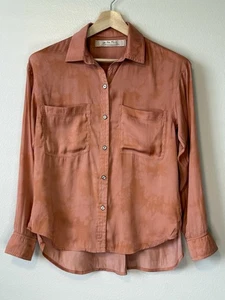 Free People Oberteil Damen XS Satin Koralle Button Down Bluse Taschen Langarm - Bild 1 von 8