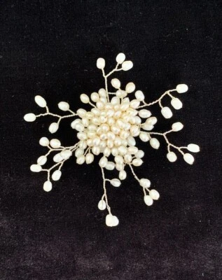 有线白色淡水珍珠花卉喷雾 CORSAGE 胸针 淋浴 婚礼 — 第 1/4 张图片