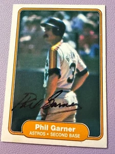 PHIL GARNER Signed Houston Astros 1982 FLEER CARD #216• Dad's Estate MLB - Picture 1 of 7