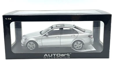 Mercedes C-Klasse  1/18 Limousine Avantgarde Silber Silver AUTOart #NIB PG - Immagine 1 di 4