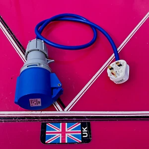 13 amperios enchufe a 32 amperios adaptador de zócalo fly plomo ártico flex núcleos 2,5 mm 13A a 32A   - Imagen 1 de 4