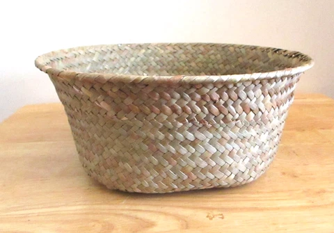 Woven Natural Straw Basket, Round, Wire Rim, Decor, Plant, Flowers, Fruit Cover