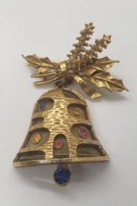 Vintage bewegliche Weihnachtsglocke Stechpalme Anstecknadel Brosche Schmuck signiert KUNST - Bild 1 von 4