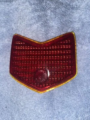 Luz trasera Ford Deluxe 1940 de colección lente de vidrio rojo K-D Triflex A No. 277 Foto 1 de 3