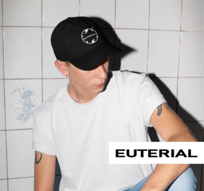 Cappello nero logo Euterial 19 outfit abbigliamento sportivo ita  - Immagine 1 di 4