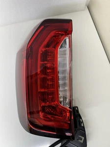 Conjunto de luz trasera LED PARA 2021-2024 GMC Yukon XL OEM GM LH conductor izquierdo NUEVO - Imagen 1 de 24