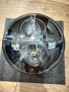 Harley Davidson Black 7" Daymaker Headlight - Picture 1 of 3