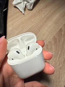 Apple AirPods 2ème génération avec étui de charge - Blanc - Photo 1 sur 2