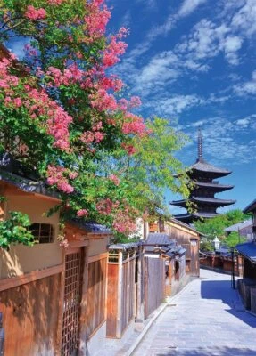 Yanoman 500-piece Jigsaw Puzzle Road to Yasaka Kyoto  38x53cm - Image 1 of 3