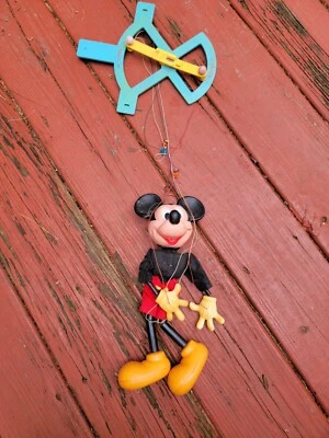 Marioneta de cuerda de marioneta Walt Disney Mickey Mouse-Madison, Inc.-1977 Foto 1 de 4