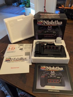 Cámara fotográfica lenticular 3D estéreo cuadrascópica Nishika N8000 35 mm Quadra Nr. Como nuevo Foto 1 de 4