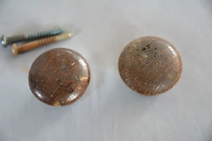 NICE PAIR ANTIQUE ROUND OAK HARDWOOD DRESSER KNOBS 19TH C, W SCREWS (V33) - Picture 1 of 6