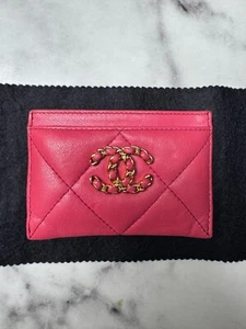 Authentic Chanel 19 Classic Quilted CC Lambskin Rose Pink Card Holder with COA - Picture 1 of 11