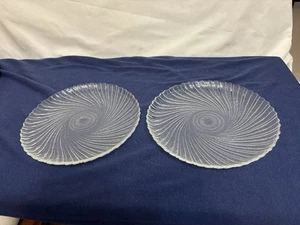 Vintage Arcoroc Seabreeze France Swirl Glass Salad Dessert Plates 7 1/2 Inches - Picture 1 of 4