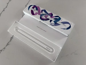 Apple Pencil Pro iPad Stylus MX2D3AM/A 2024 - White - READ! - Picture 1 of 5