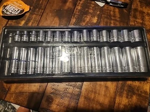 Capri Tools 3/8 in. Drive Shallow and Deep 6-Point Socket Set, Metric, 30-Piece - Foto 1 di 3