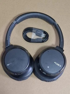 Auriculares inalámbricos sobre la oreja Sony WH-CH700N negros - Imagen 1 de 17