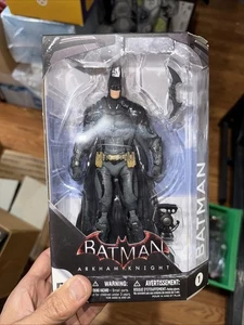 NEU BATMAN "ARKHAM KNIGHT" Serie 1 DC Sammlerstücke Comics - Bild 1 von 2